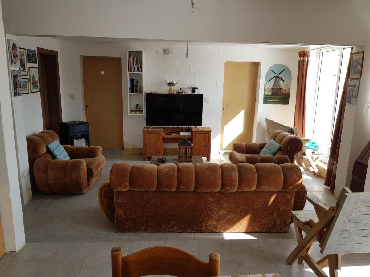 Auberge de Provence Pensionat Siggiewi Eksteriør billede